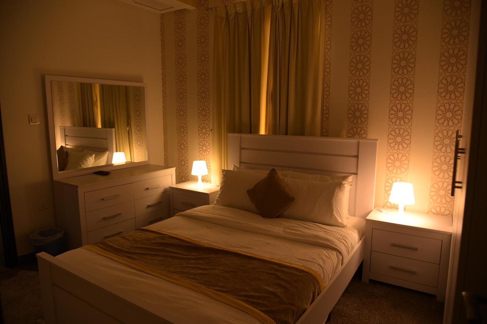 Dahlia Hotel Apartment Riggae Kuwait City Exterior photo